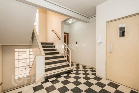 Image 21 - 237756